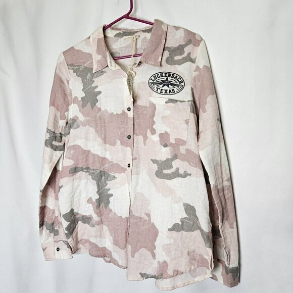 Mystree NWT Womens button‎ Down Camo Pink Top Tourist Luckenbach Texas Sz M - Picture 1 of 12